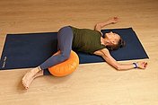 Yoga - Das Krokodil - finale Position Yoga bei Schlafstörungen: Das Krokodil - finale Position
