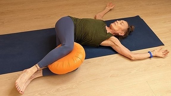 Yoga bei Schlafstörungen: Das Krokodil